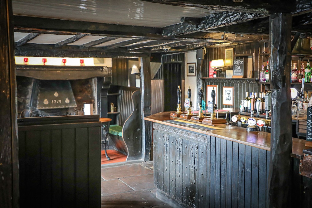 Queens Head Inn 1/28