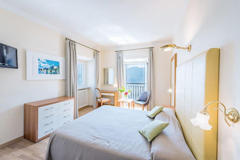 HOTEL VILLA BELVEDERE 18/68
