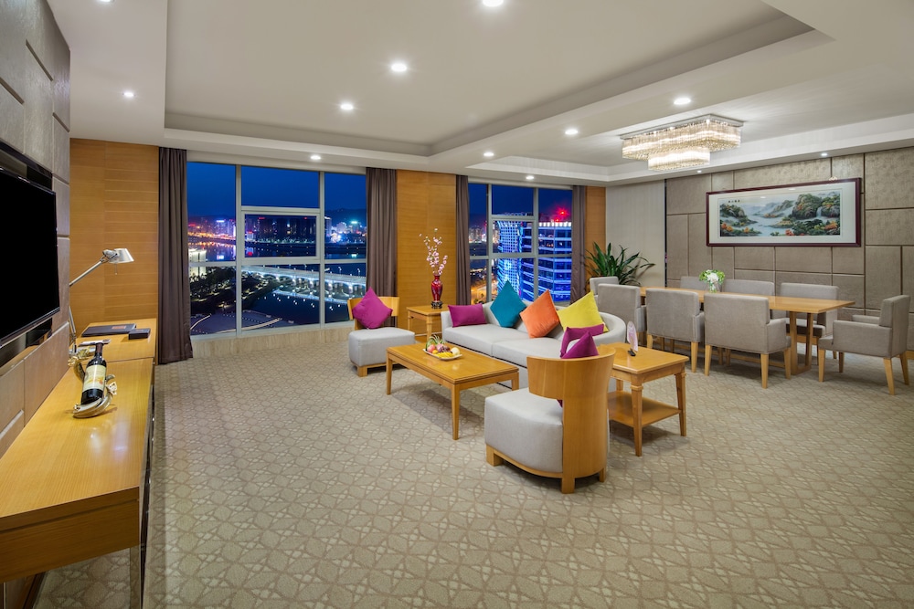 Zhangjiajie Huatian Hotel 50/62
