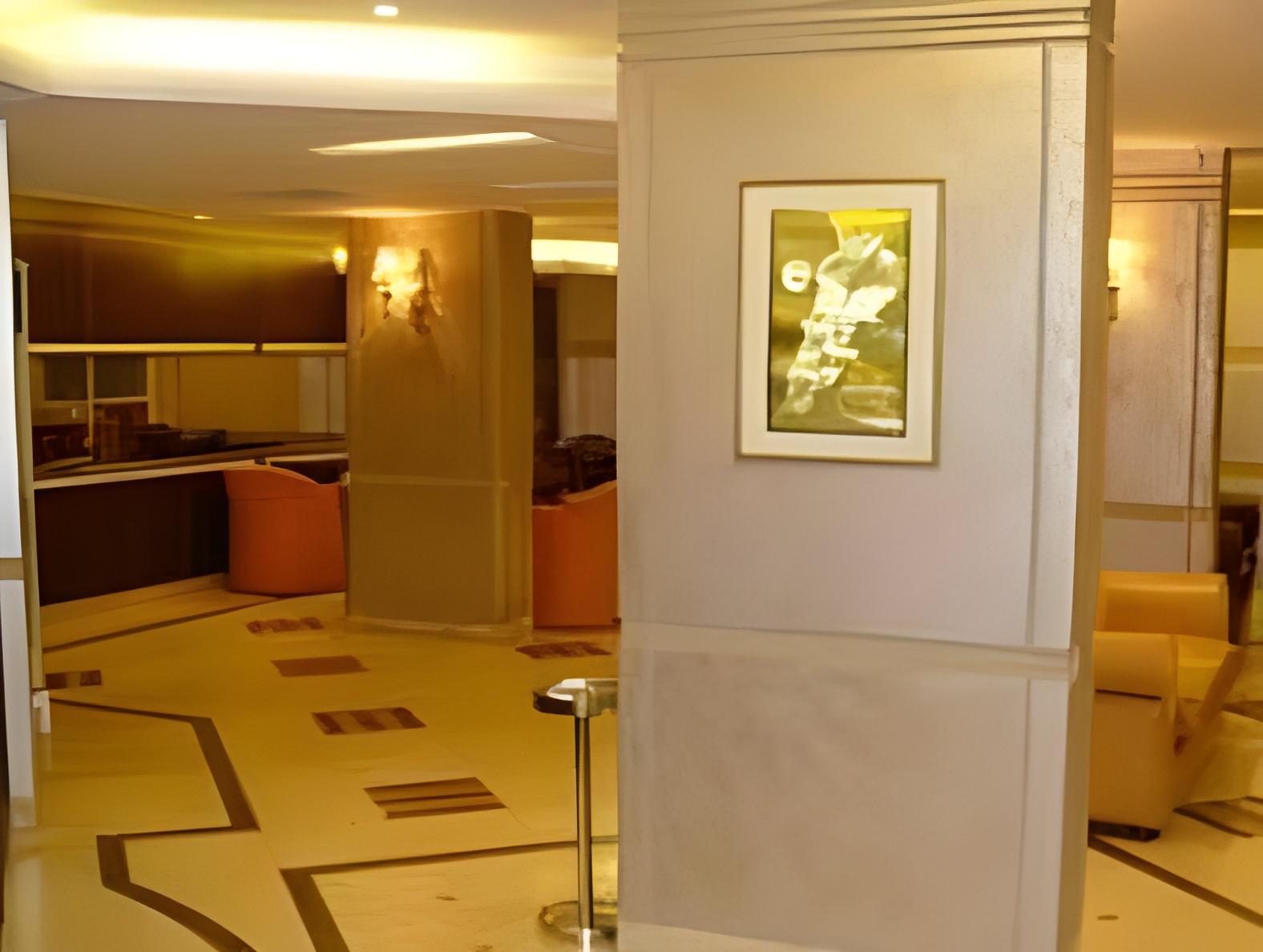 Dreams Suites Hotel 7/34
