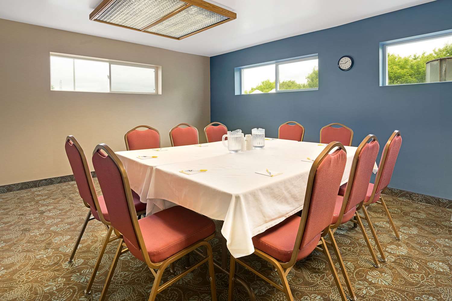 Days Inn by Wyndham Eagan Minnesota Near Mall of America 18/26