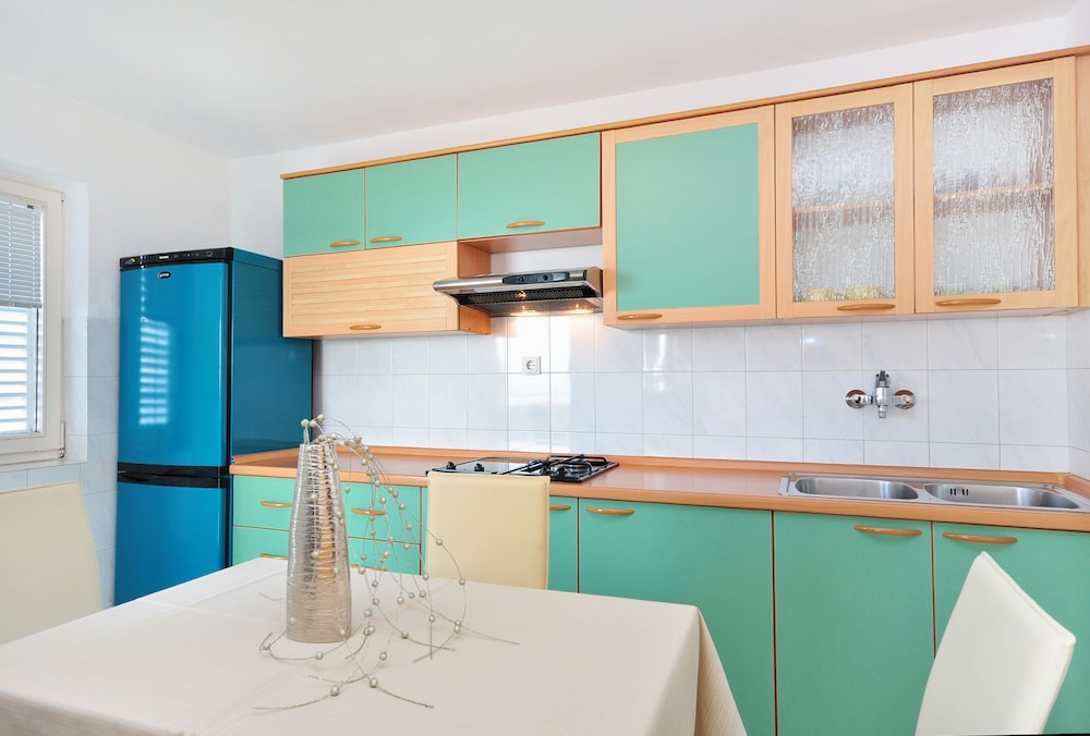 VILLA ZANIC 49/50