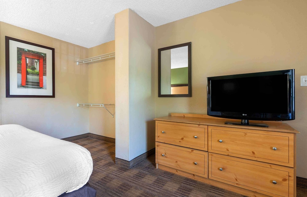 Extended Stay America Suites Sacramento - South Natomas 40/51