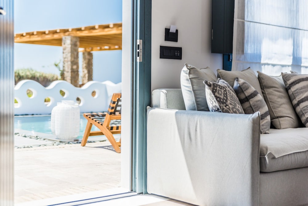 Portes Mykonos Suites And Villas 51/77