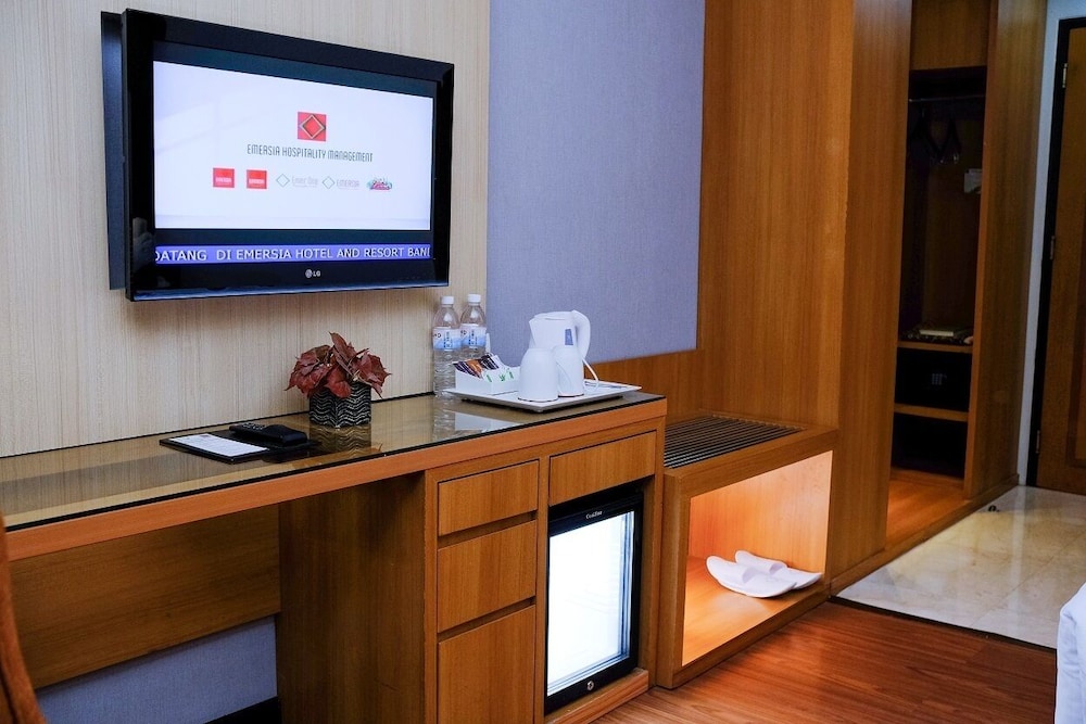Emersia Hotel Resort 42/50
