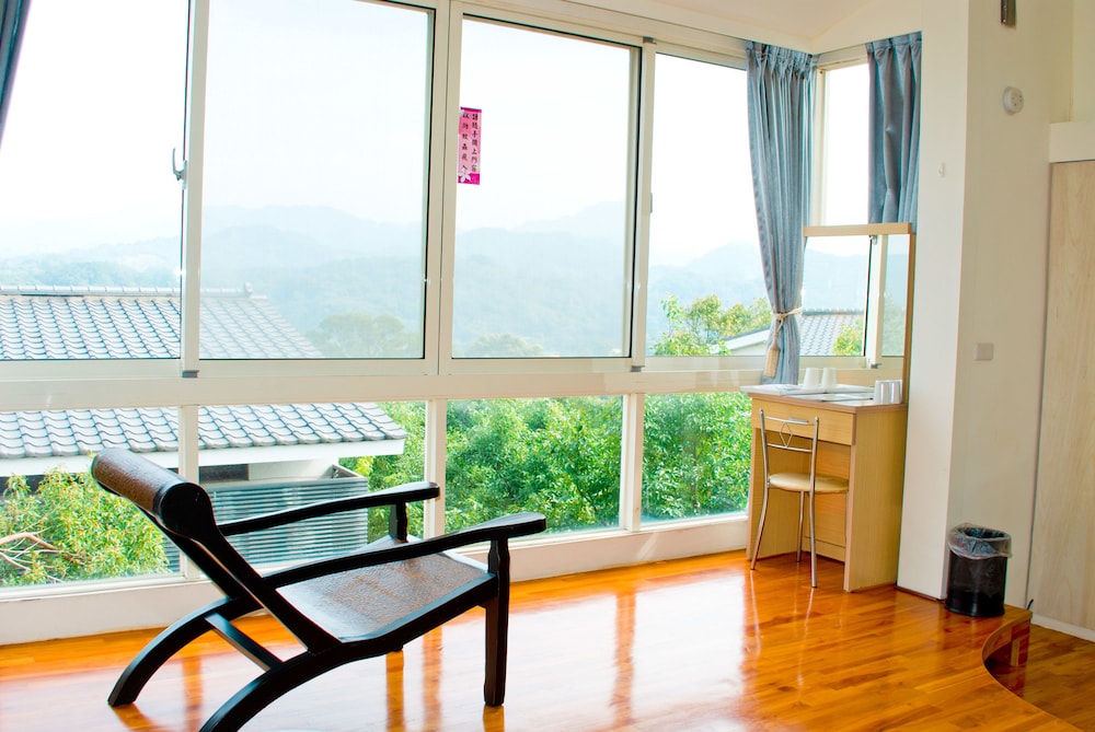 Sanyi Happiness B&B 33/70