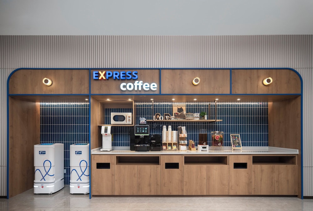 Holiday Inn Express Qingdao Downtown by IHG، تشينغداو 6/50