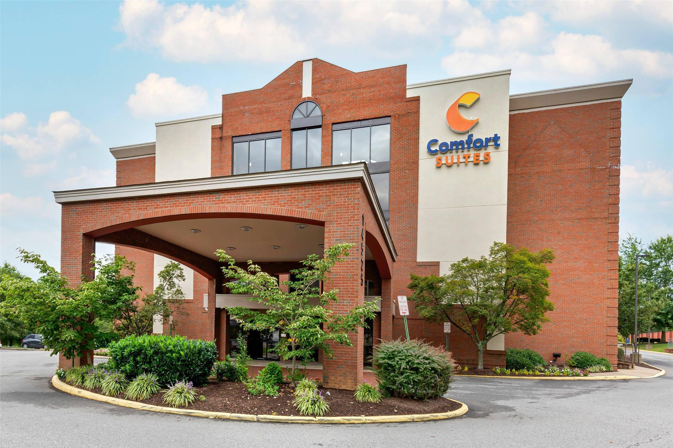 Comfort Suites Near Potomac Mills 2/50