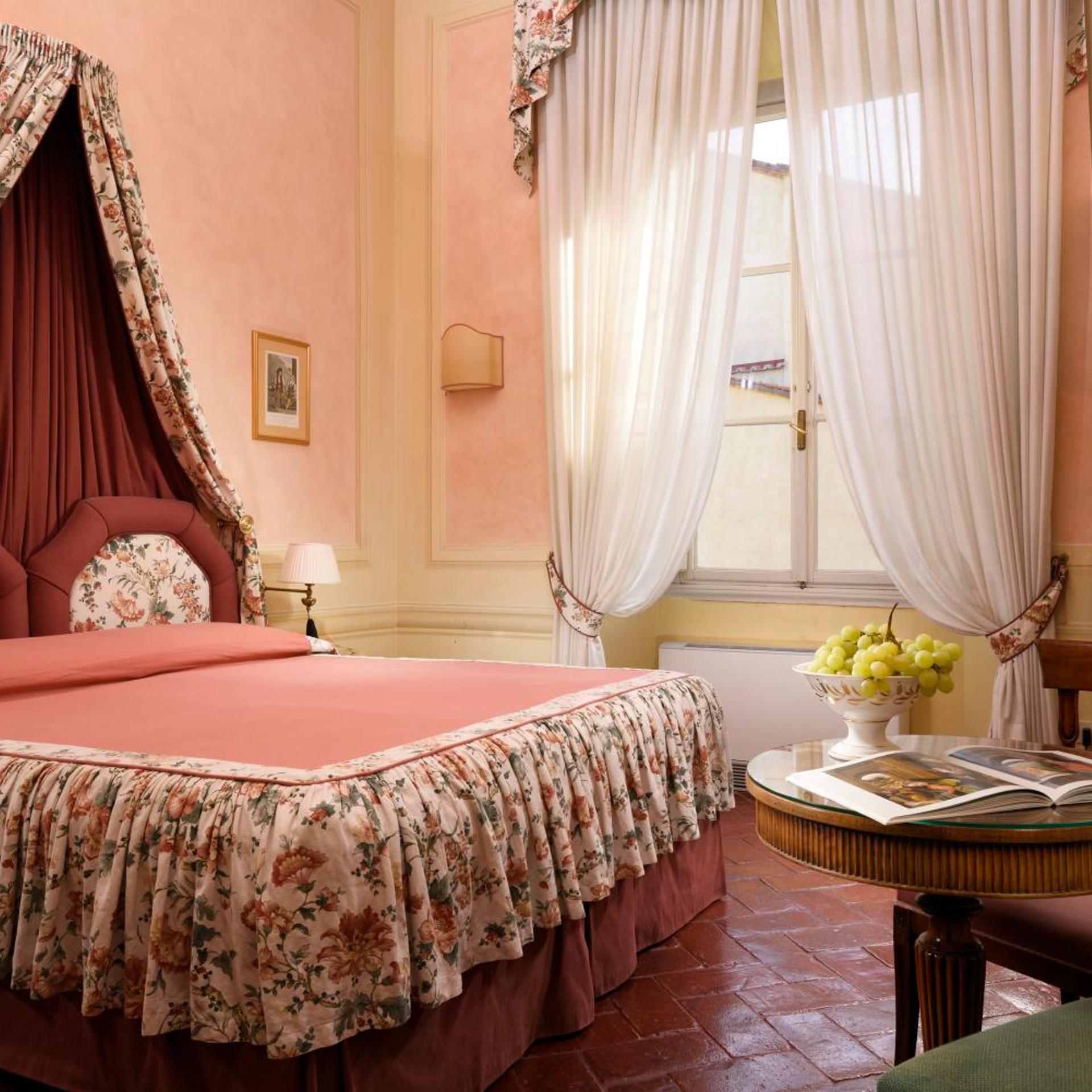 غرفة بسرير مزدوج أو سريرين منفصلين، Palazzo Niccolini Al Duomo 7/10