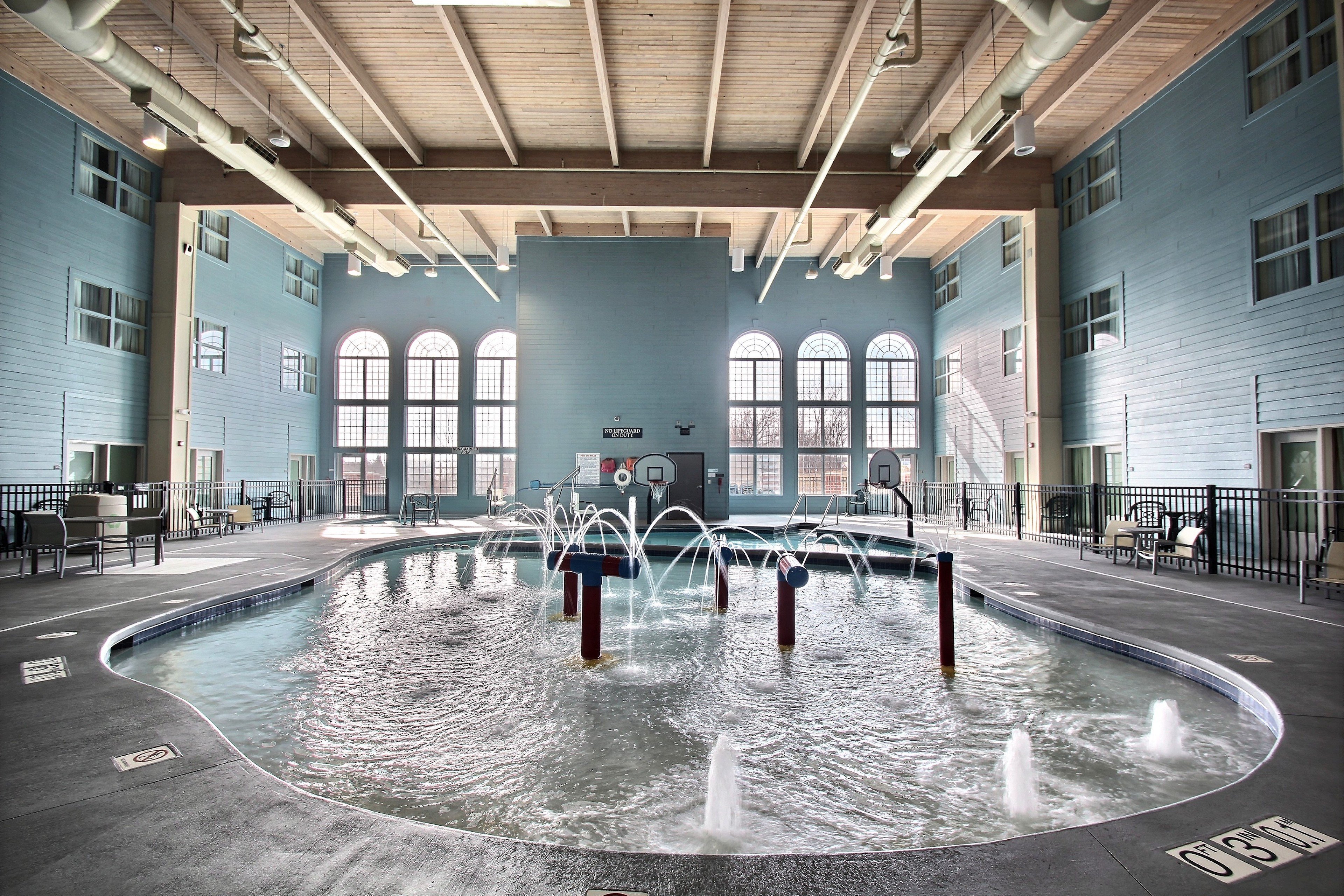Holiday Inn Express Hotel And Suites Milwaukee Airport 38/74