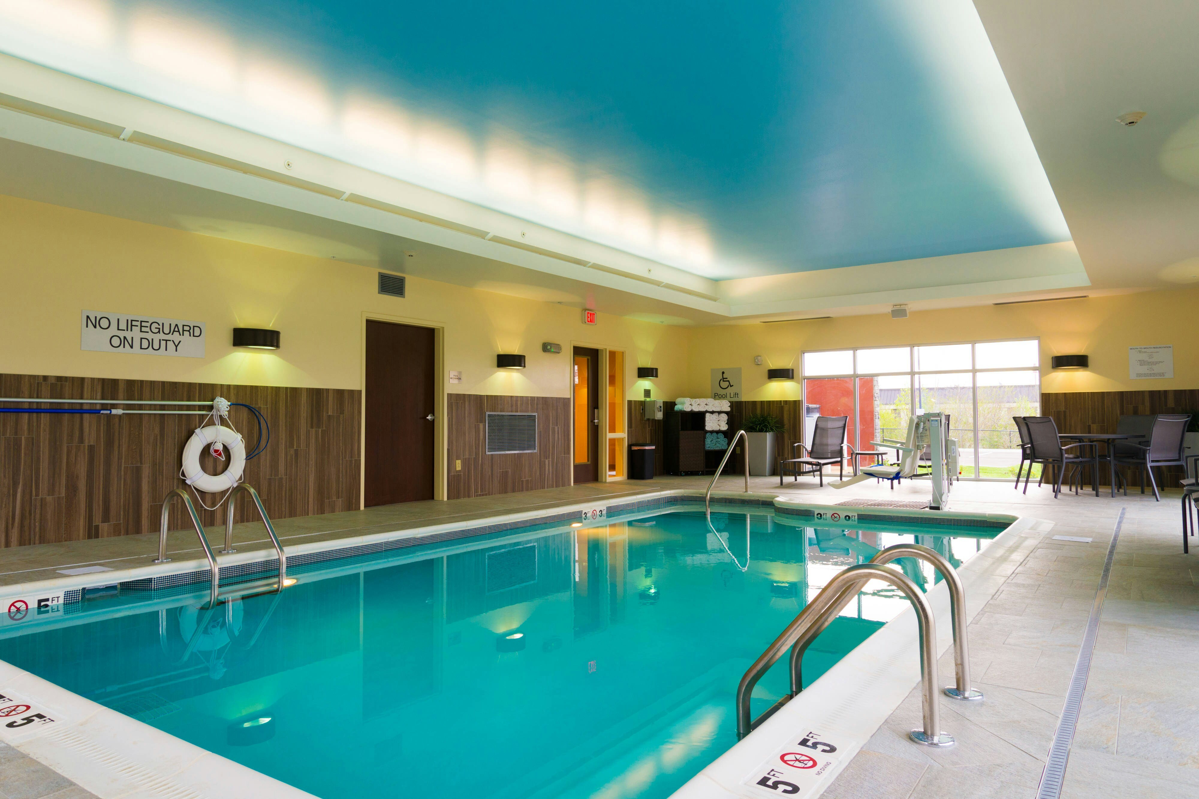 Fairfield Inn And Suites Dickson 16/29