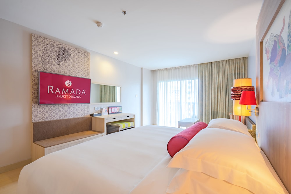 Ramada By Wyndham Phuket Deevana 17/70