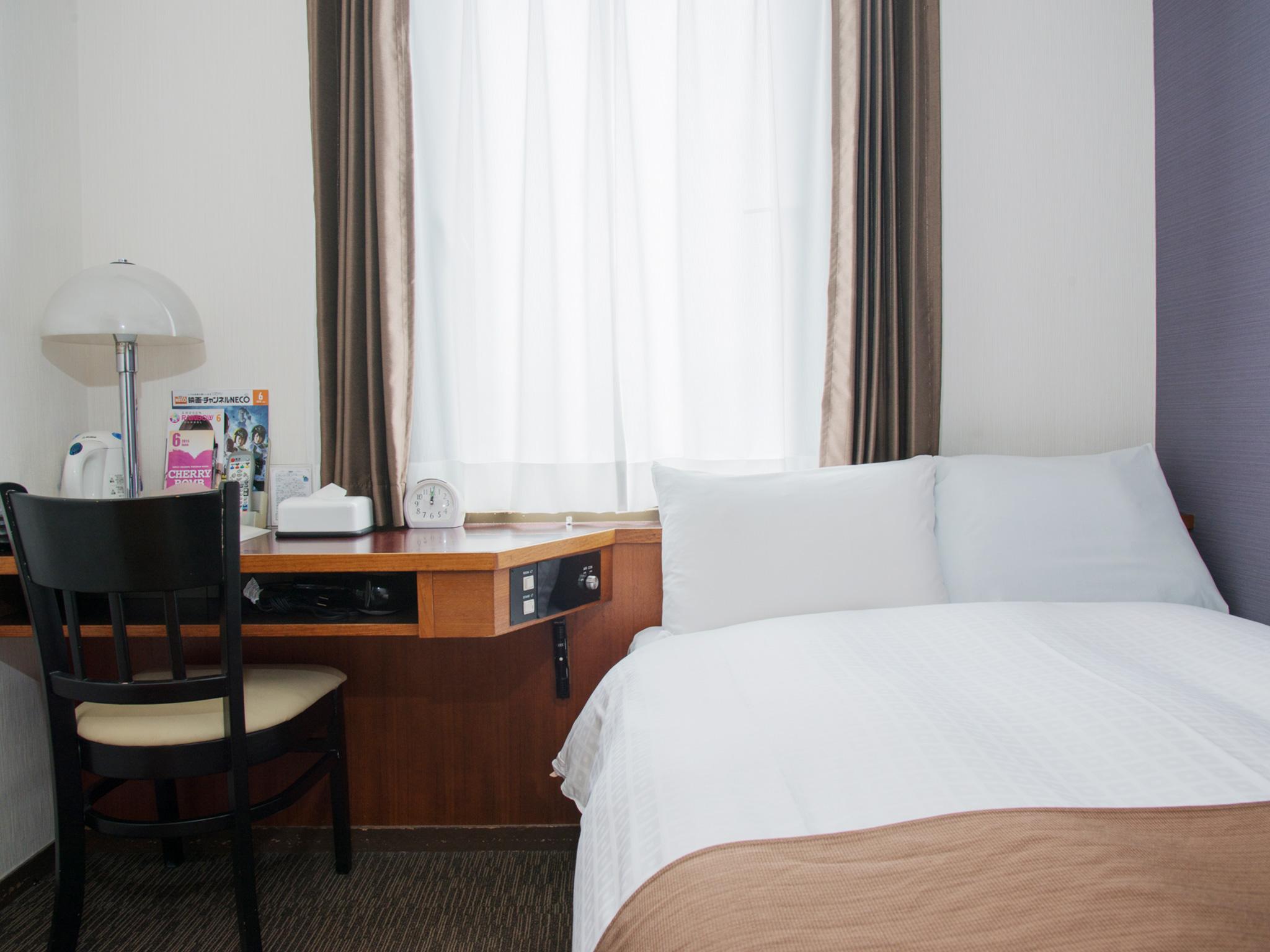 Semi Room, Semi Double Bed, Small, Smoking