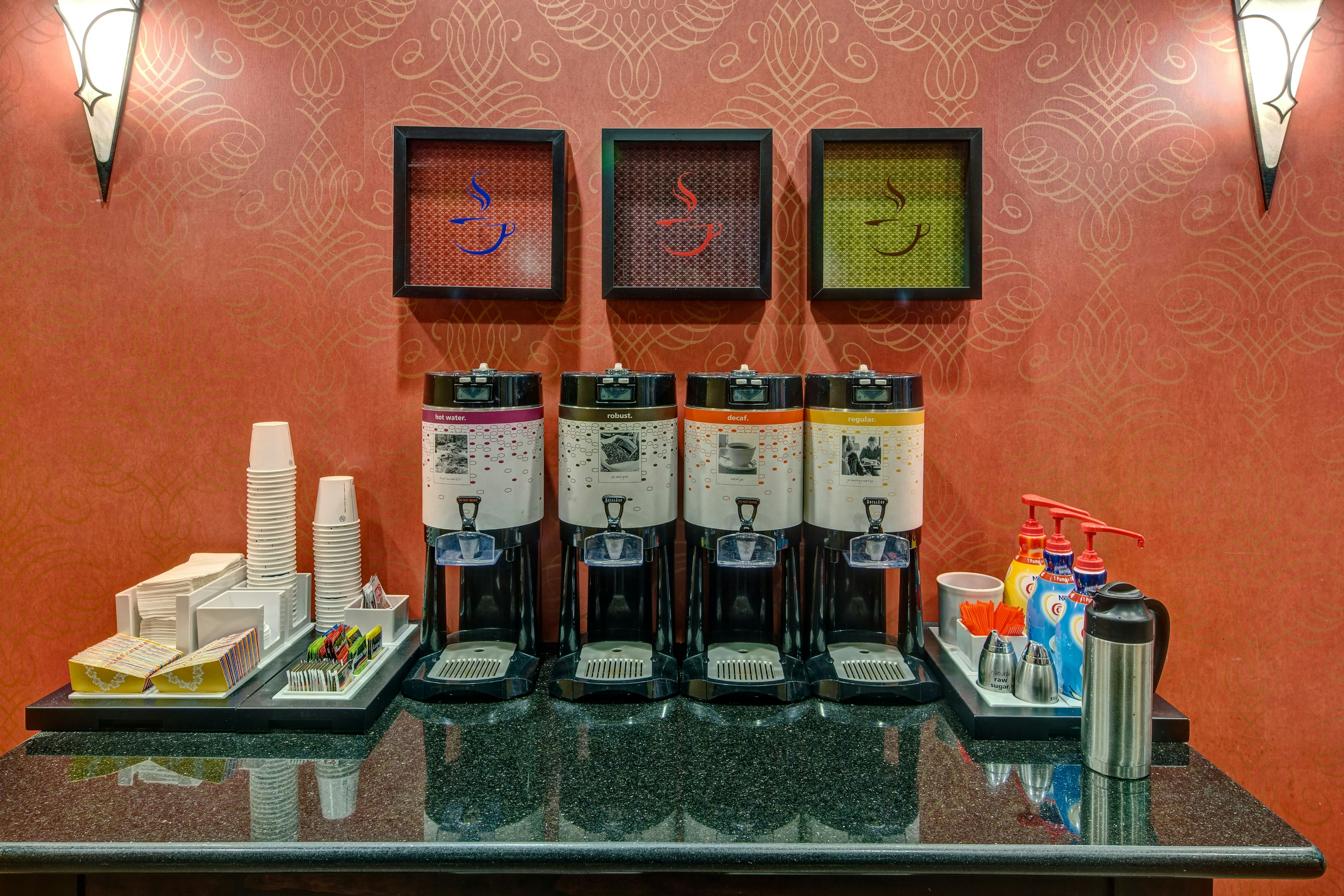 Hampton Inn and Suites Corsicana 57/62