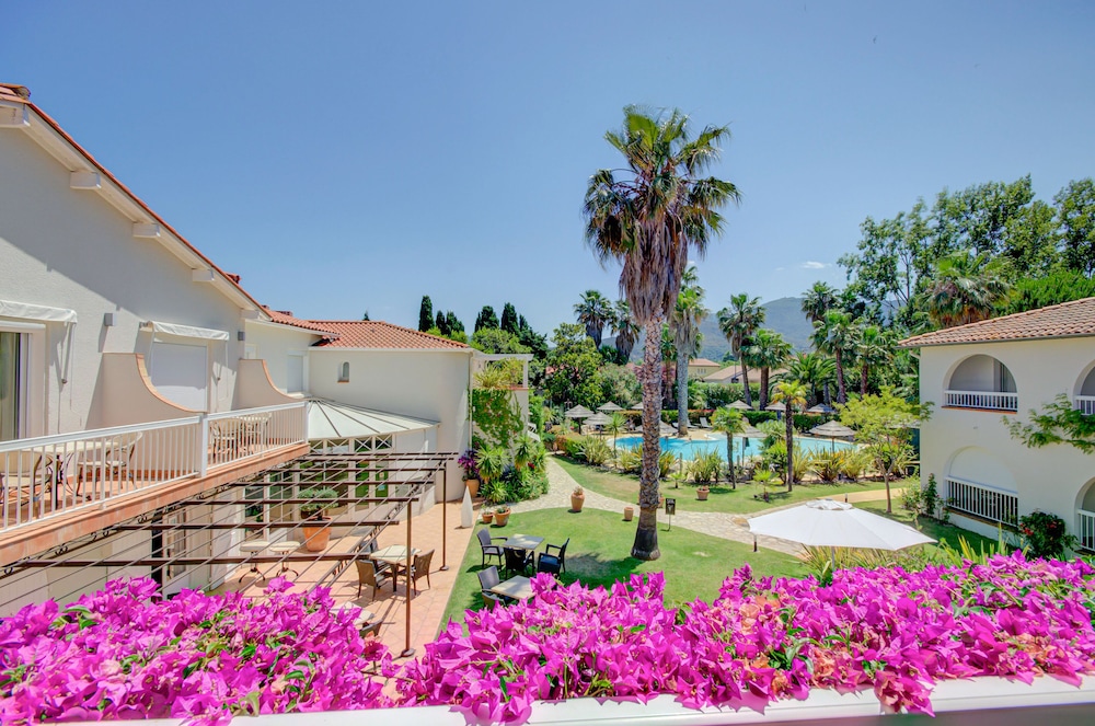 HOTEL LE COTTAGE 52/59