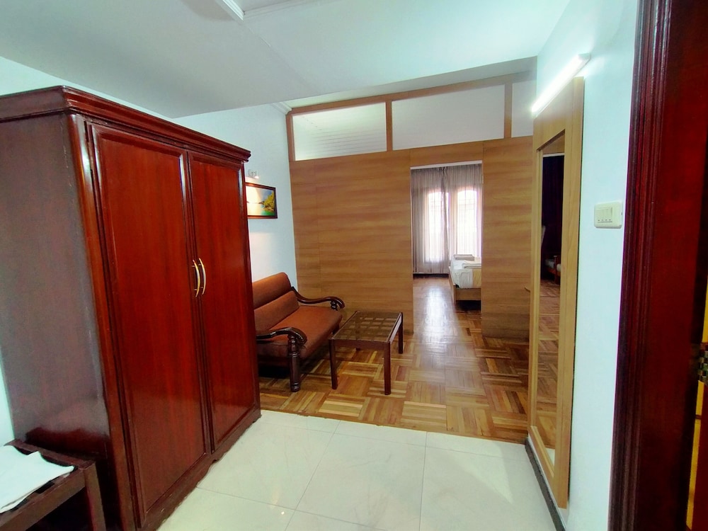 Preethi Classic Towers 33/74