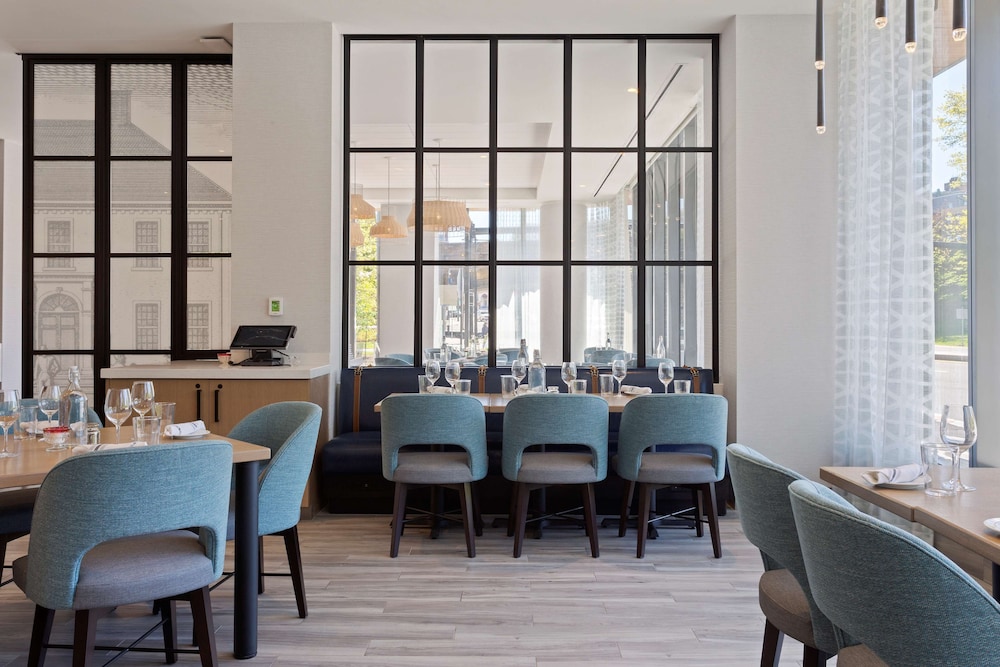 Hilton Garden Inn Boston Brookline Ma 37/57