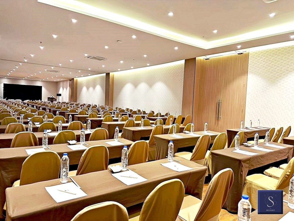 The Srivaree Airport Hotel 47/50