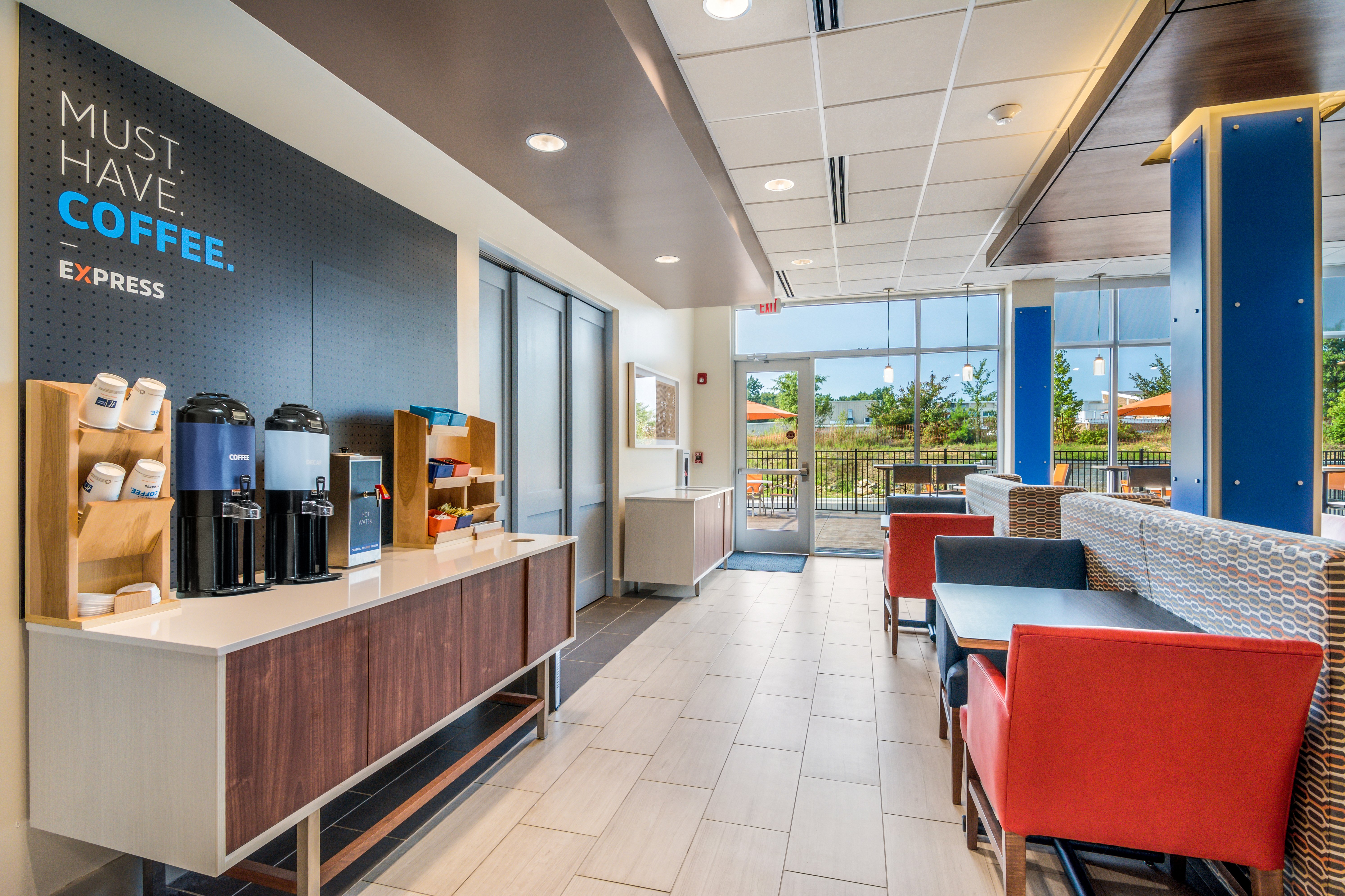 Holiday Inn Express and Suites Asheboro 14/34