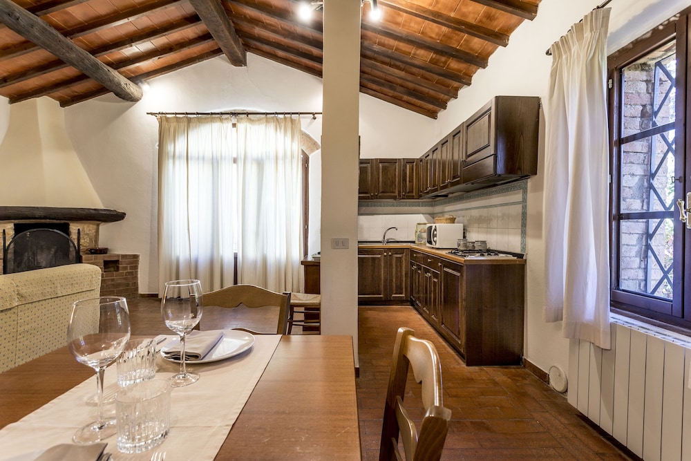 Residence Borgo Il Poggiaccio 69/82