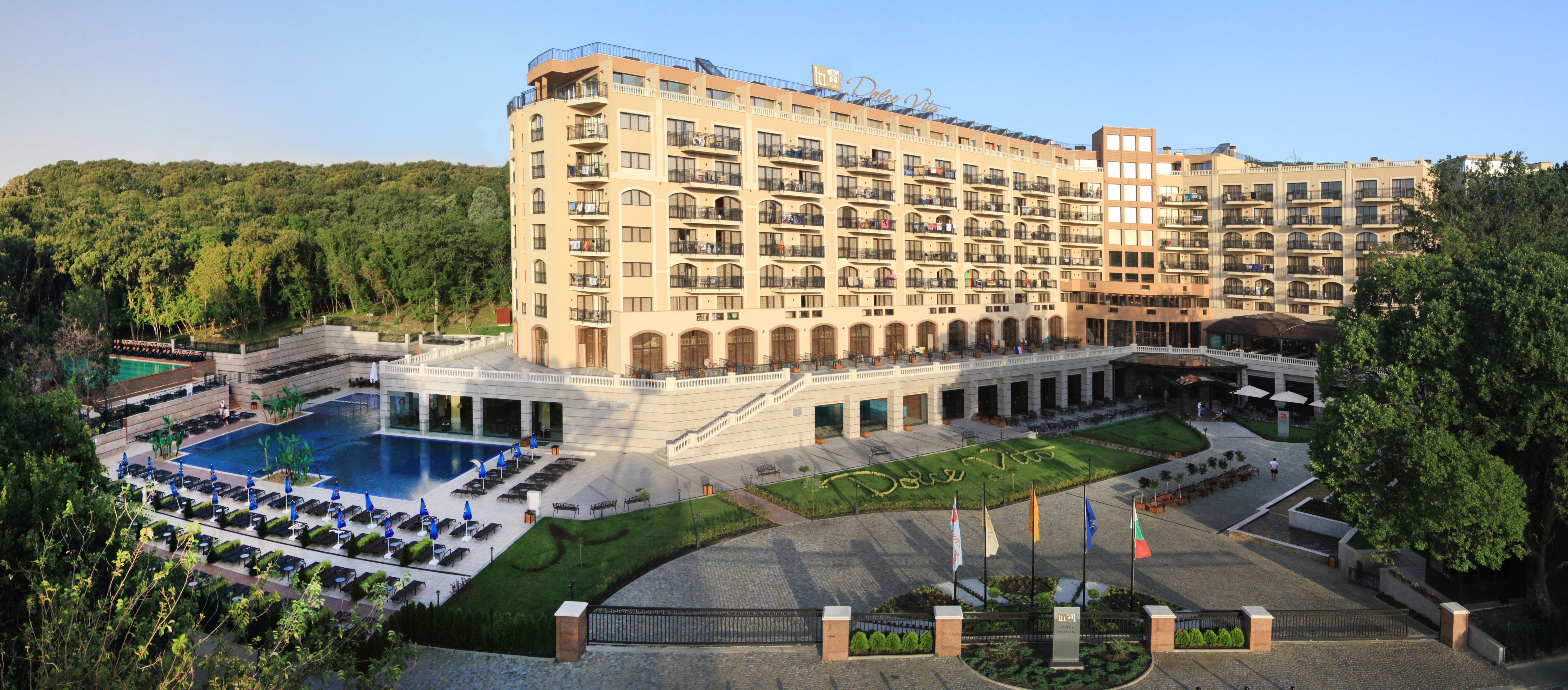 Dolce Vita Sunshine Resort 3/32