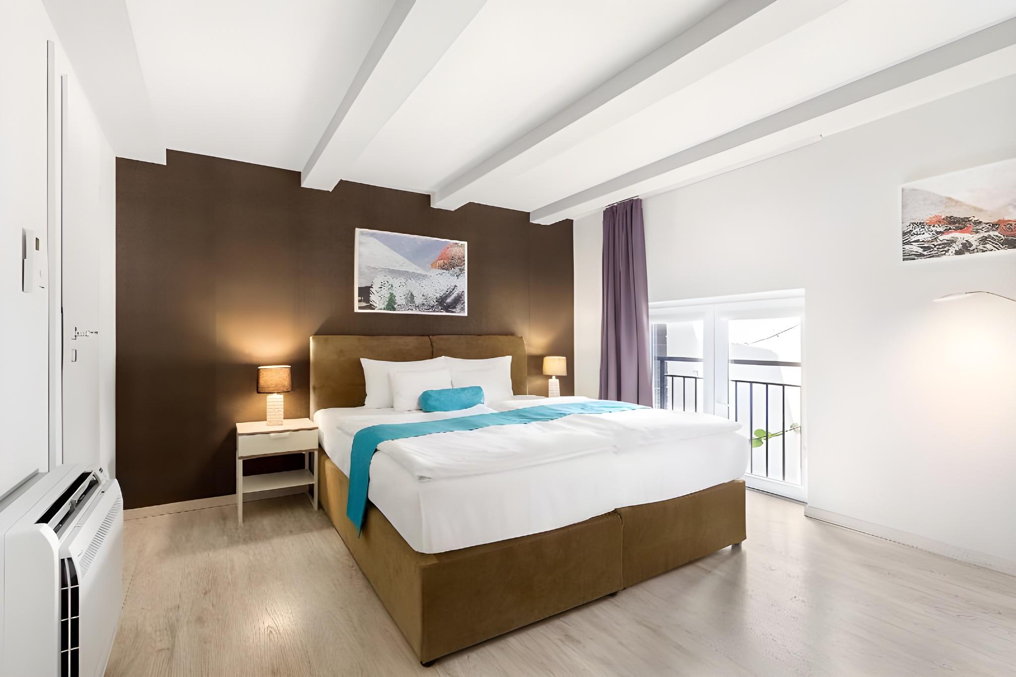 2 Bedrooms, Executive, Suite, Apartment