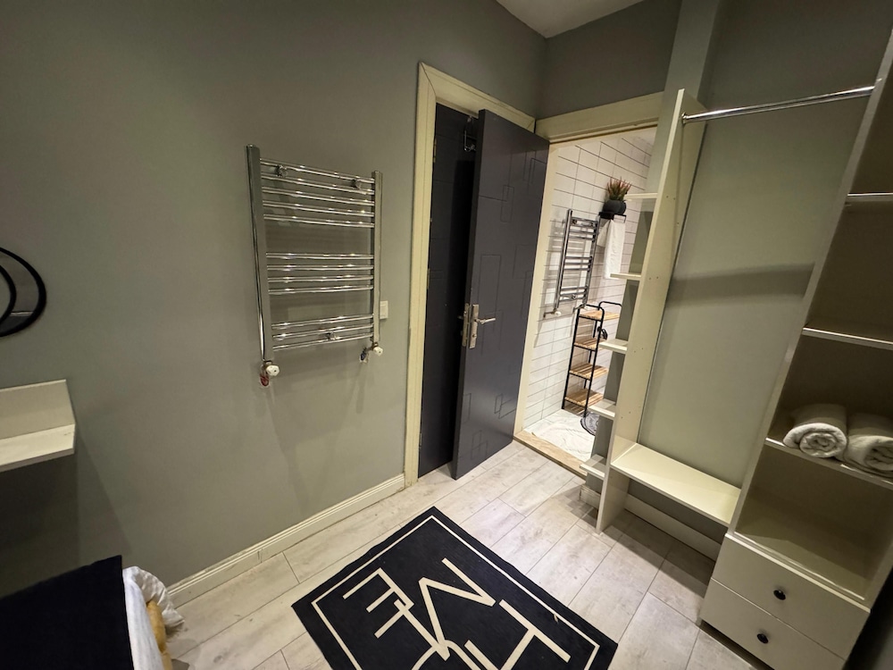 Nova Park Hotel and Suite 45/50