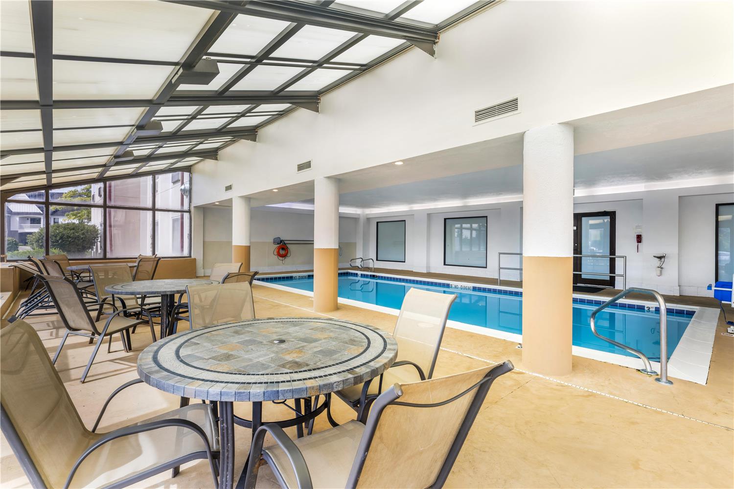 Best Western Joliet Inn & Suites 9/12