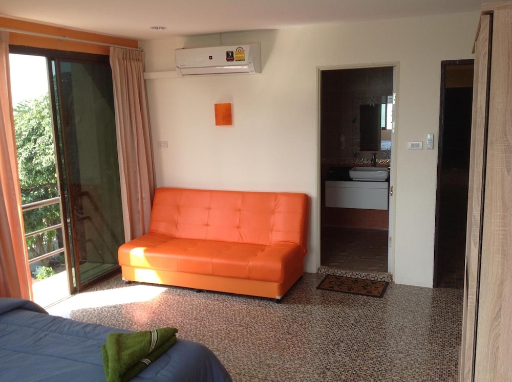 Sea Breeze Guest House 18/73