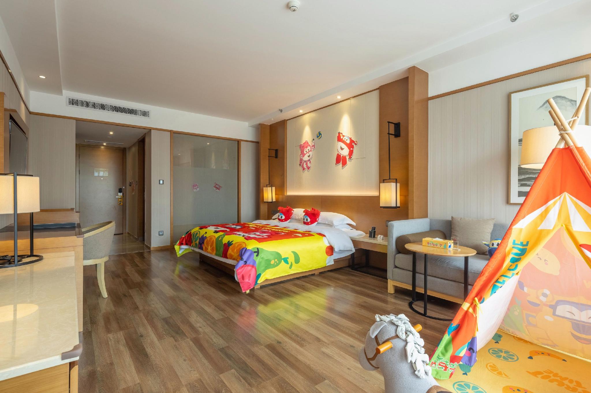 Minyoun Langzhong Ancient City Resort 26/30