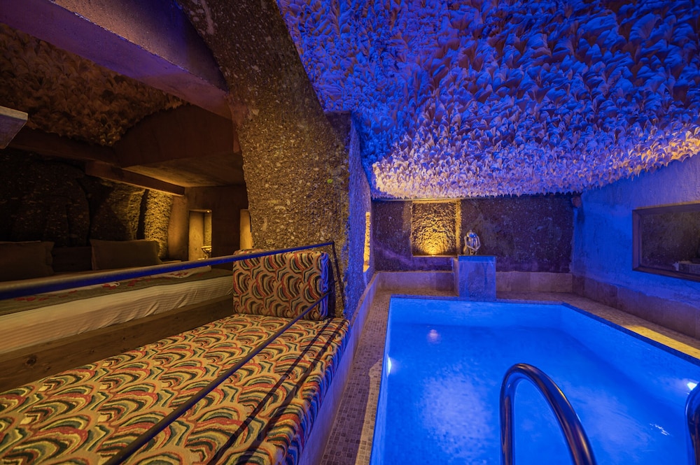 Alfa Cave Hotel 25/50