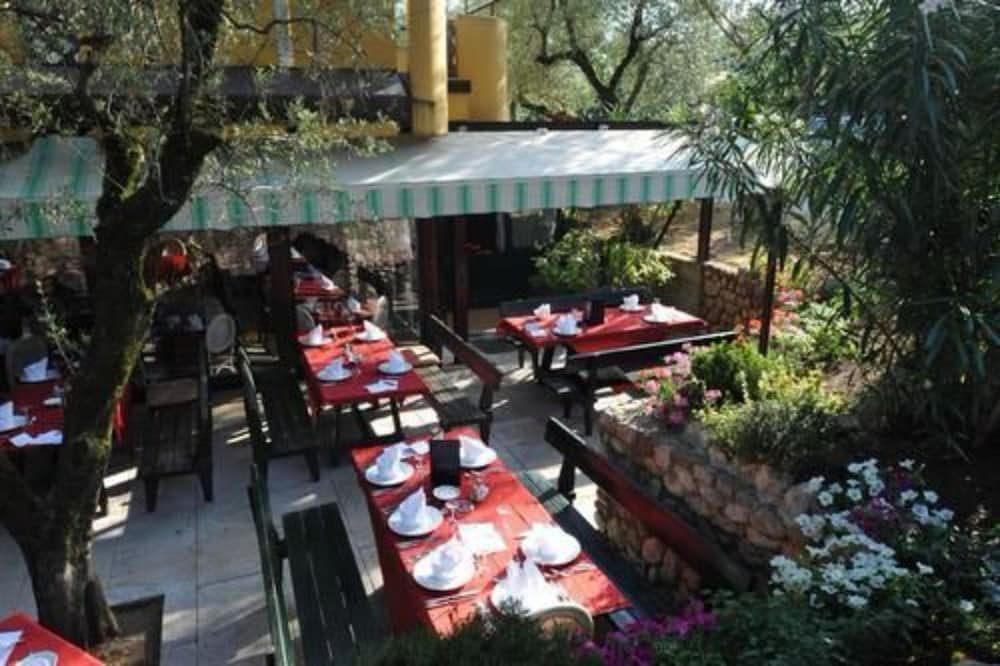 Sport Hotel Olimpo 59/65