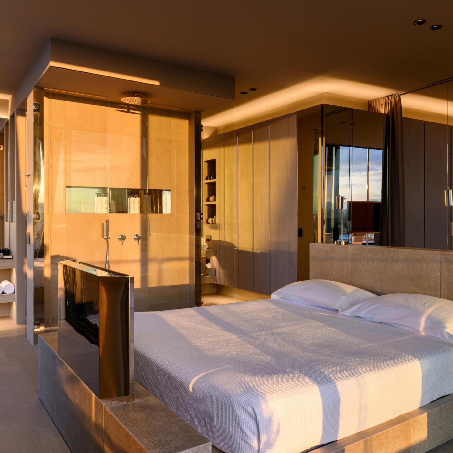 Victoria, Penthouse