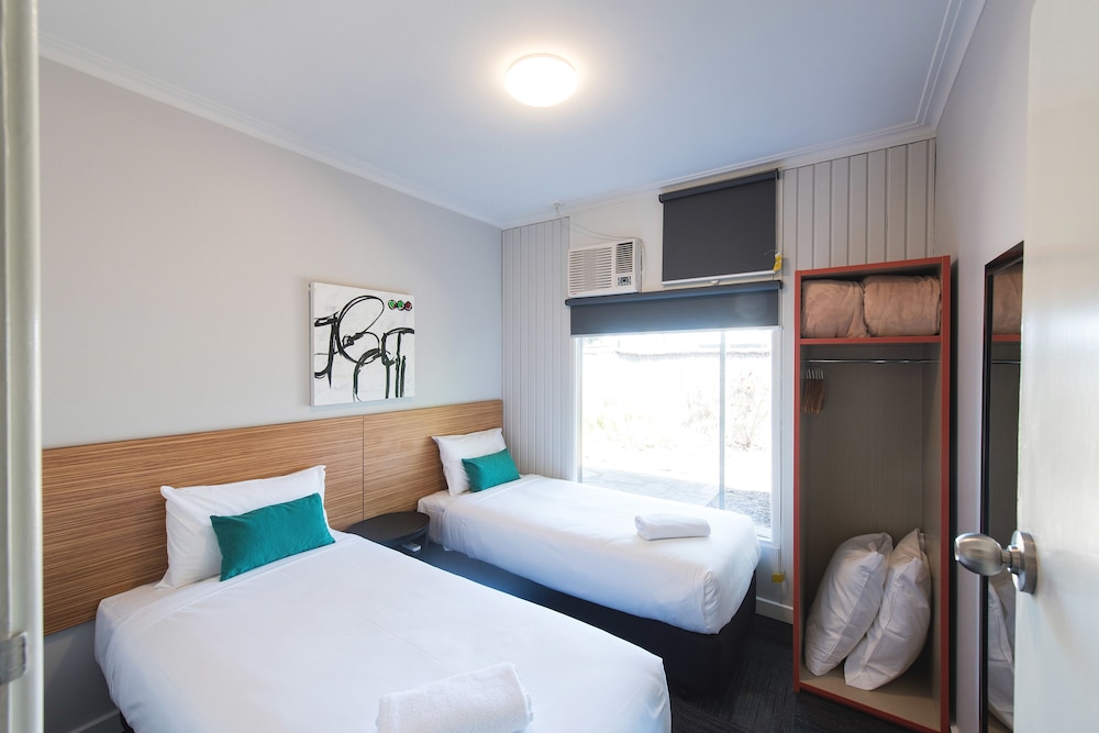 Links Hotel 32/74