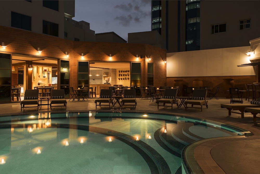 Majestic Premier Hotel Bur Dubai 46/50