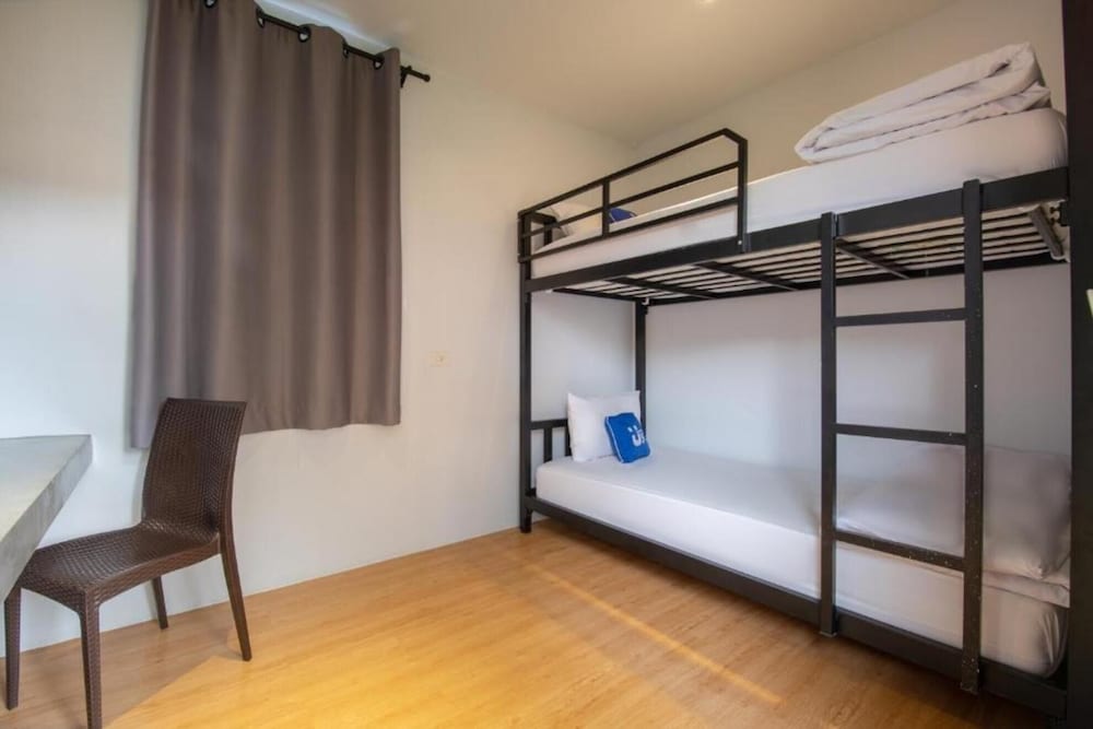 ROOM, BUNK BED, PRIVATE BATHROOM