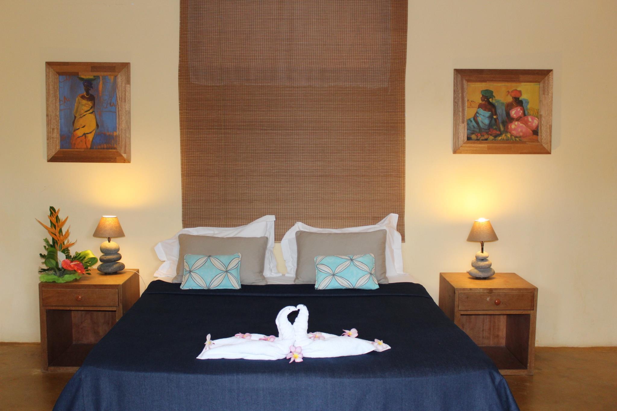 Premier, 2 Double Beds, Garden Side