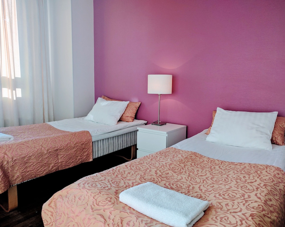 Center Hotel 20/62