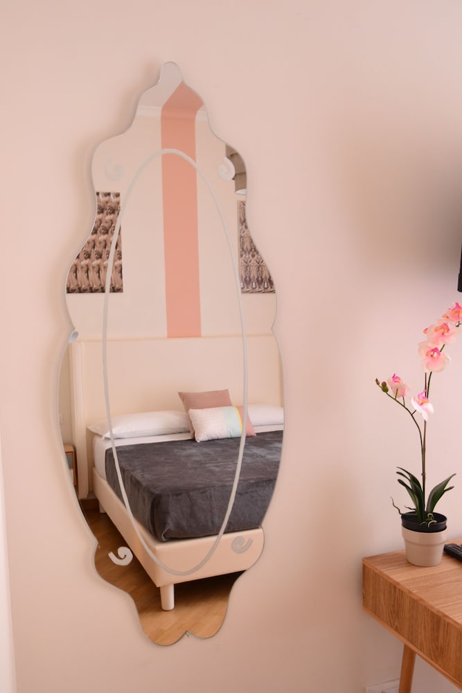 Al 7 Small Luxury Rooms 17/31