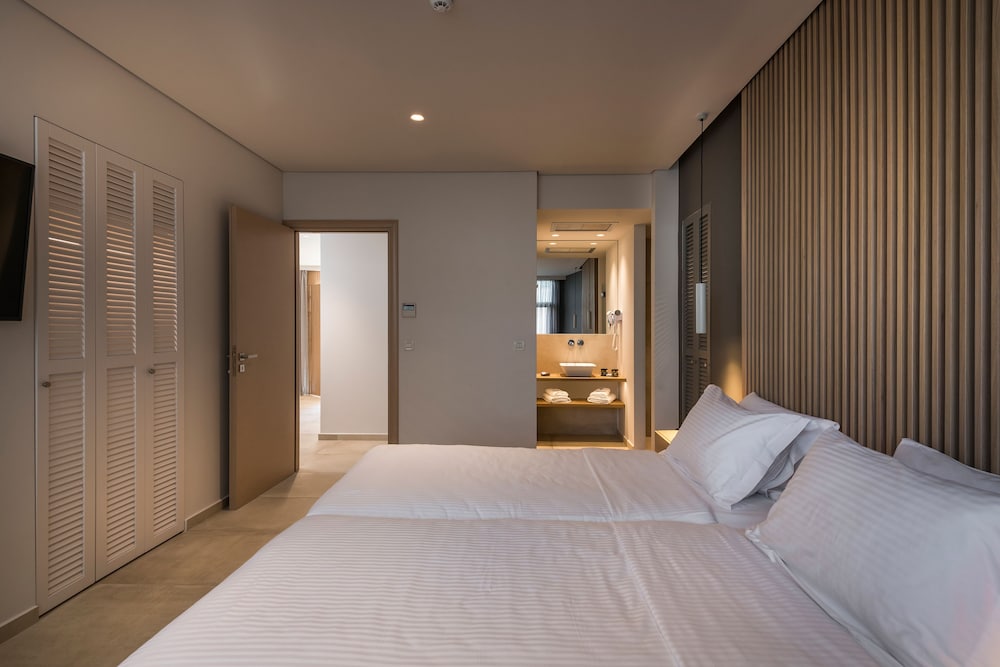 Trianon Luxury Apartments and Suites 18/74