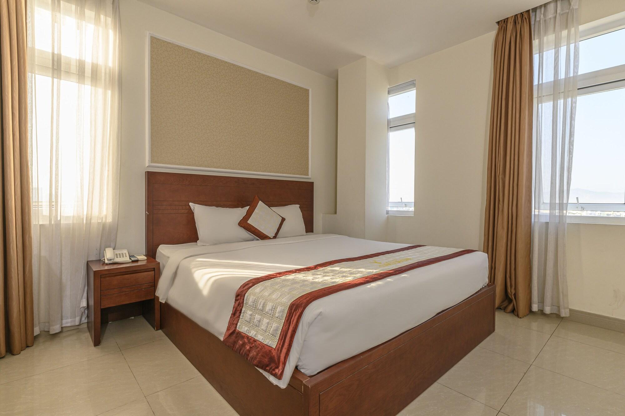 Lychee Hotel 17/40