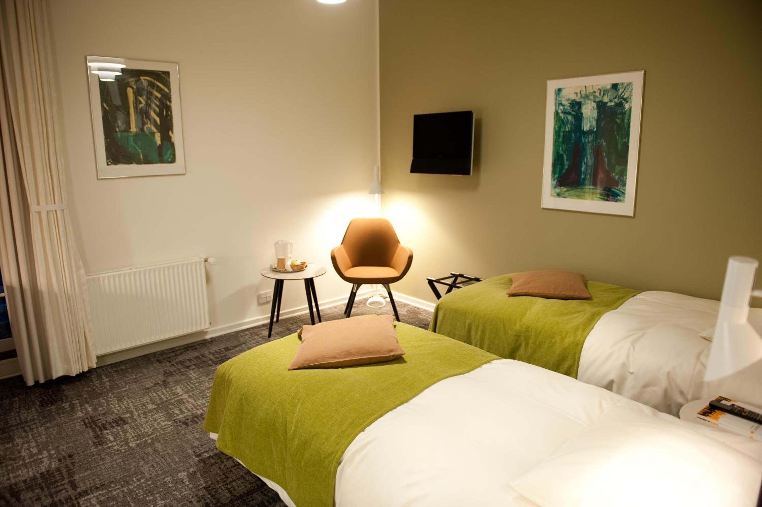 غرفة بسريرين منفصلين، Gl. Skovridergaard Hotel and Conference Center 8/10