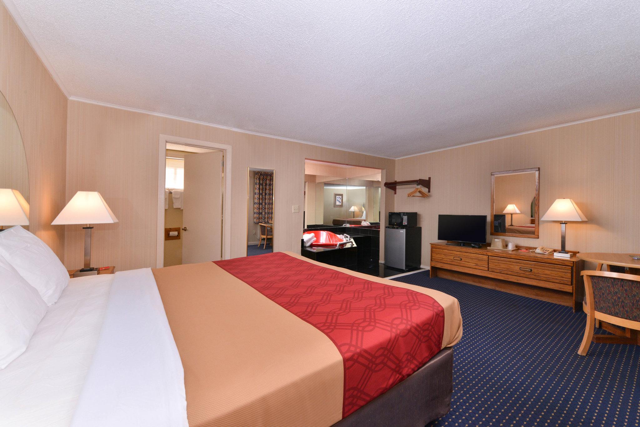 Economy Inn East Hartford CT 25/60