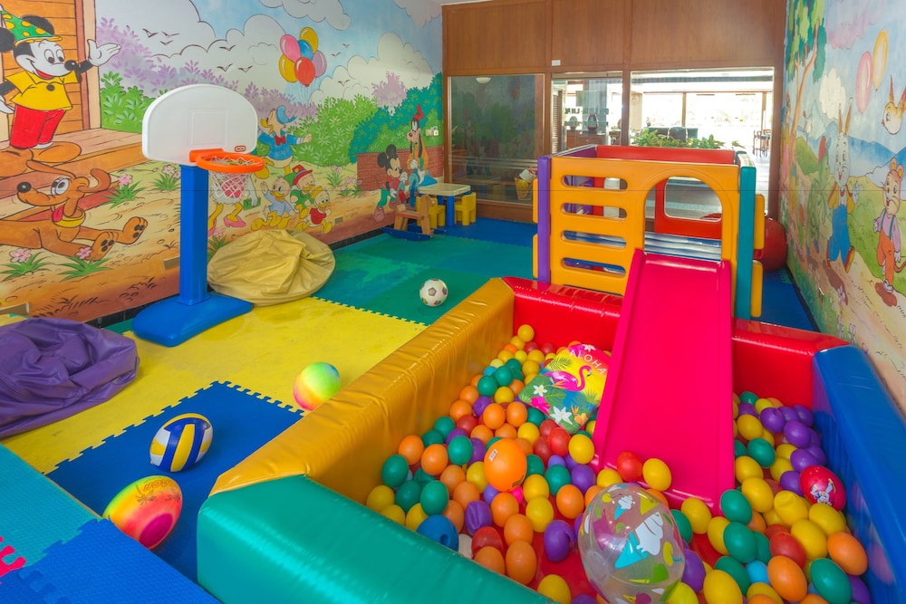 Andaman Beach Suites Hotel 60/69