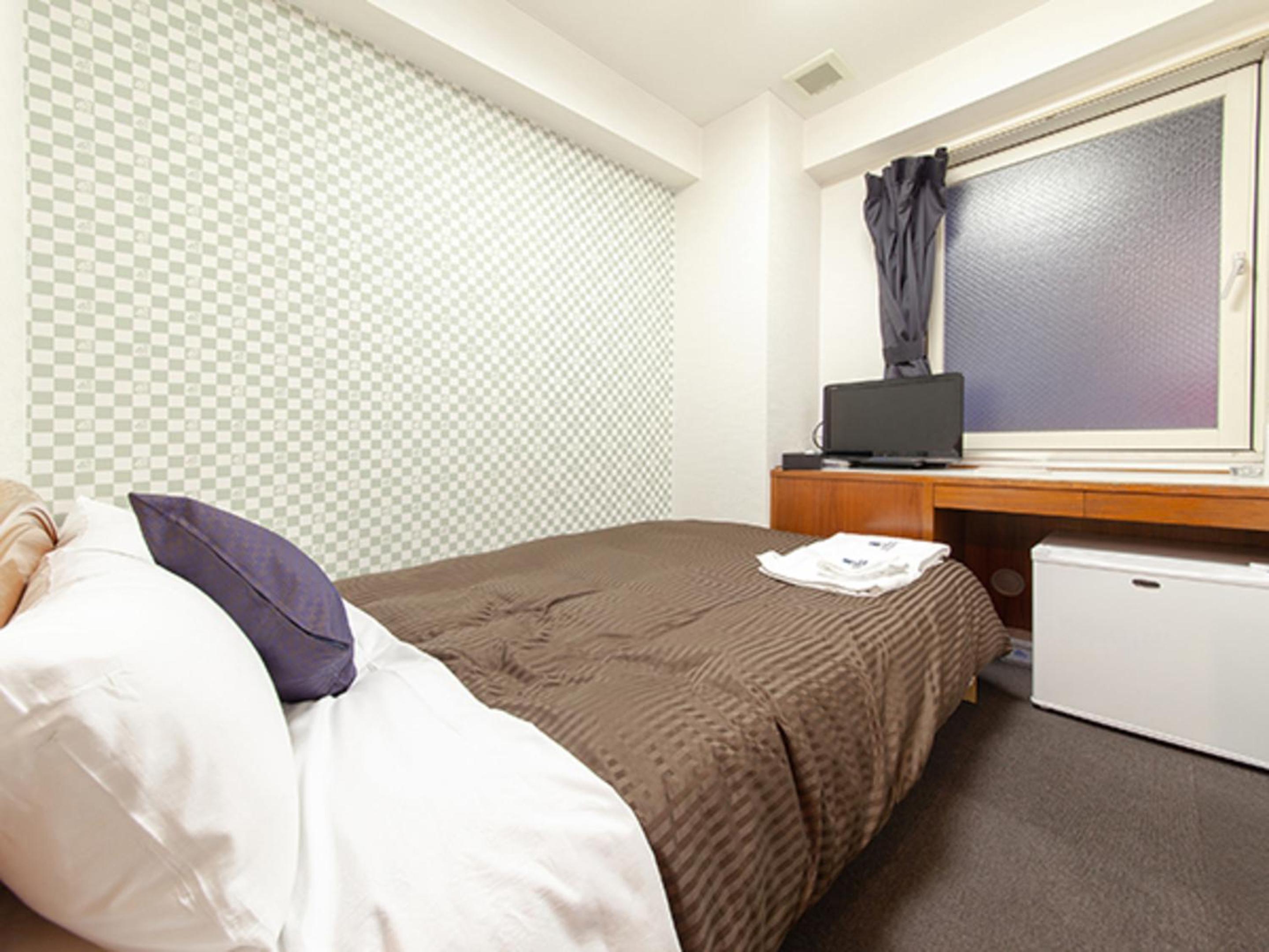Room, Semi Double Bed, Smoking