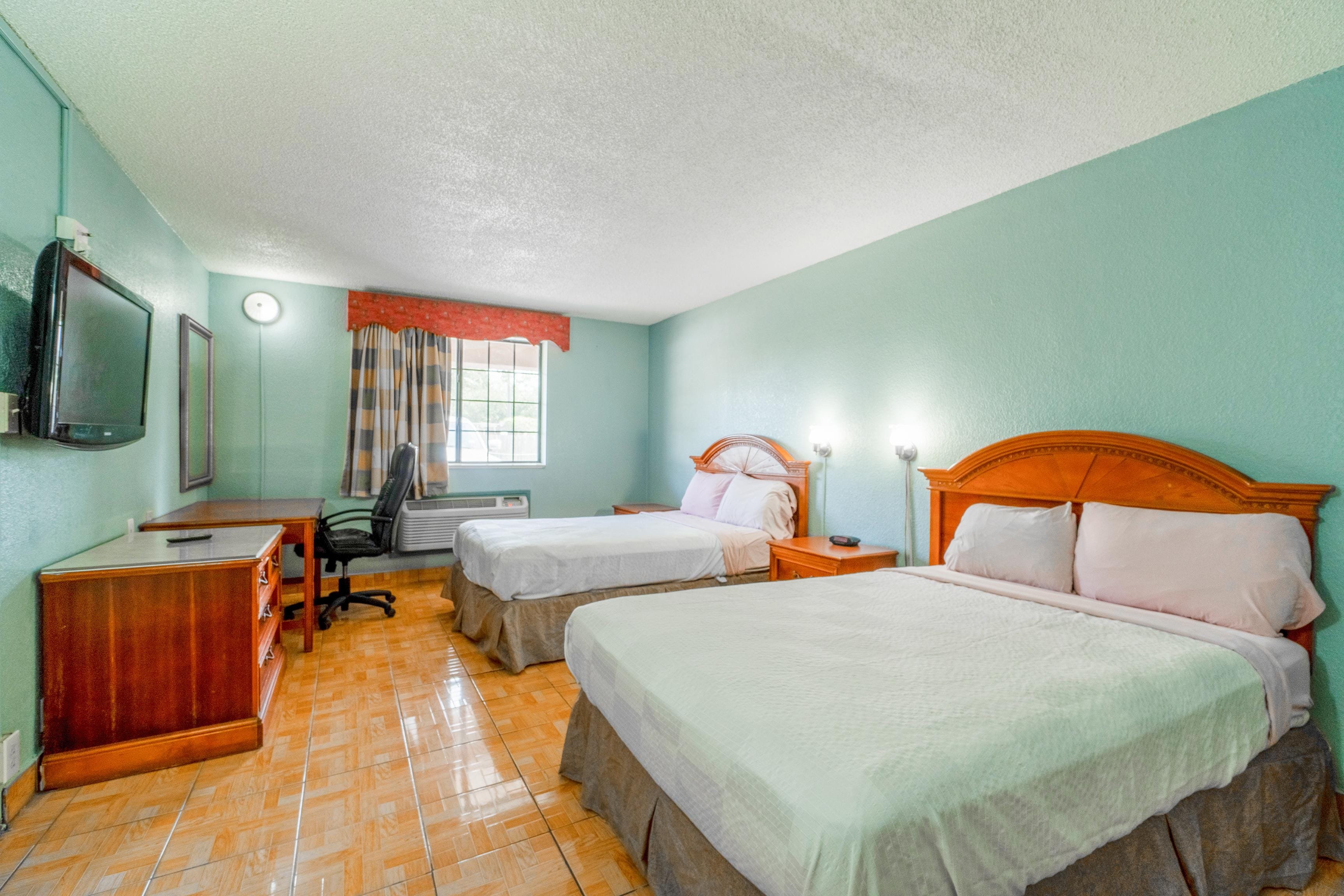 Lone Star Inn & Suites Harlingen TX 30/60