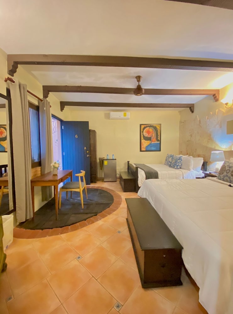 Hotel Dona Elvira 27/70