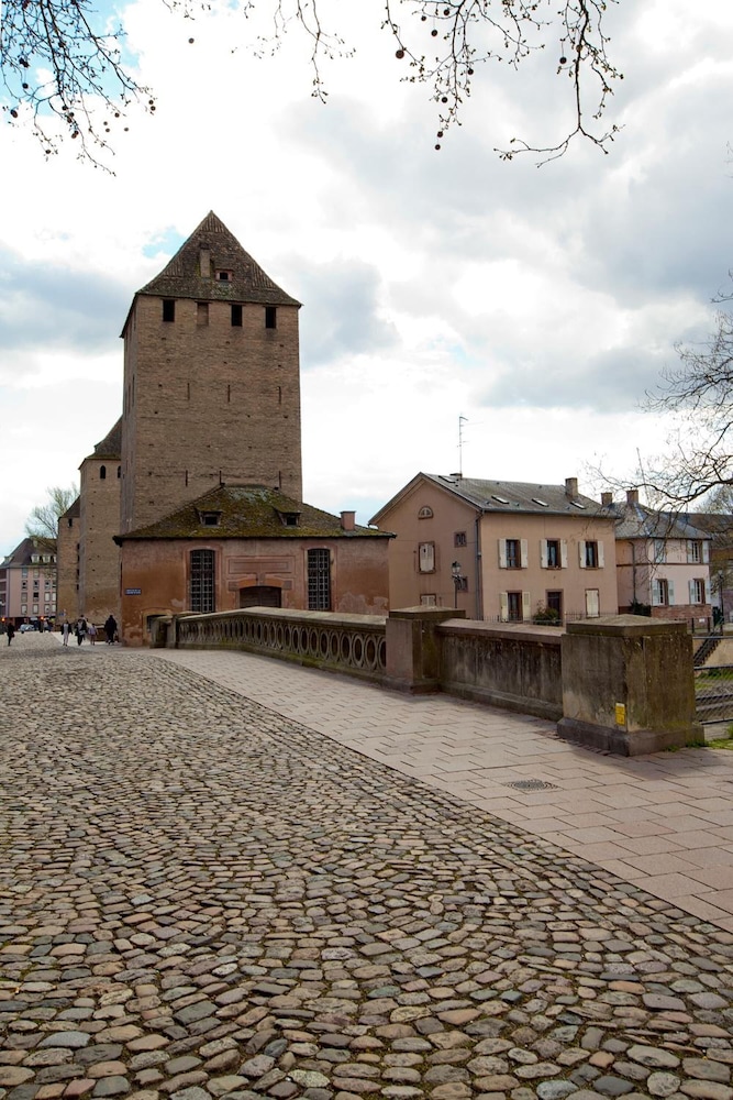 Sejours Et Affaires Strasbourg Kleber 20/25