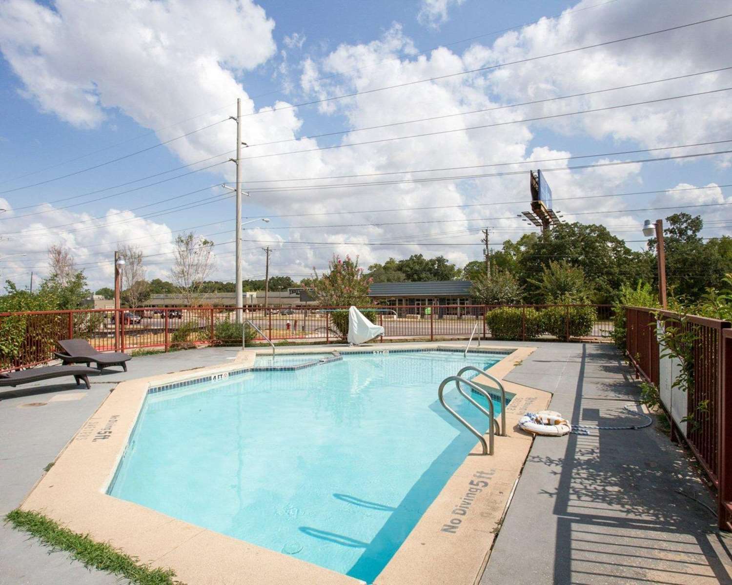 Knights Inn College Station 20/29