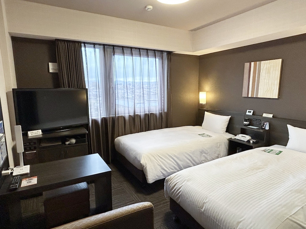 COMFORT, TWIN BEDS